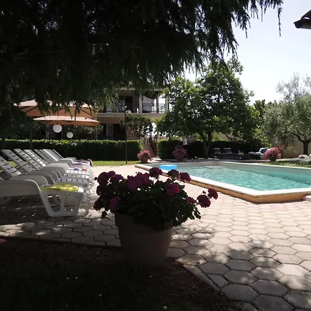 Будинок відпочинку Melisa 5 *